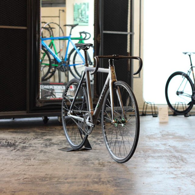 BROTURES_OSAKA's tweet photo. Cinelli  BOLT
CUSTOM BIKE
スライドすればパーツをご覧いただけます☝️☝️
06-4391-3313
osaka@brotures.com
#leaderb… https://t.co/CUs3QtjRuY https://t.co/VZIgOxuq9W