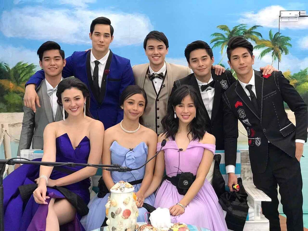 MaywardHongKong's tweet photo. GOOD LUCK BABIES!!!
@MarydaleEntrat5 
@Barber_Edward_ 

#PBBTheBigNight 
BB MAYMAY 
BB EDWARD https://t.co/sLOunJeDq4