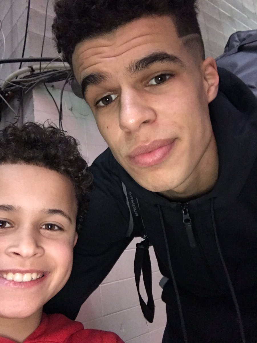 YoungBornReady6's tweet photo. My little bro and my big bro @TheMPJ1 The number one player in the country! 🥇 https://t.co/17yMDJ5IRO