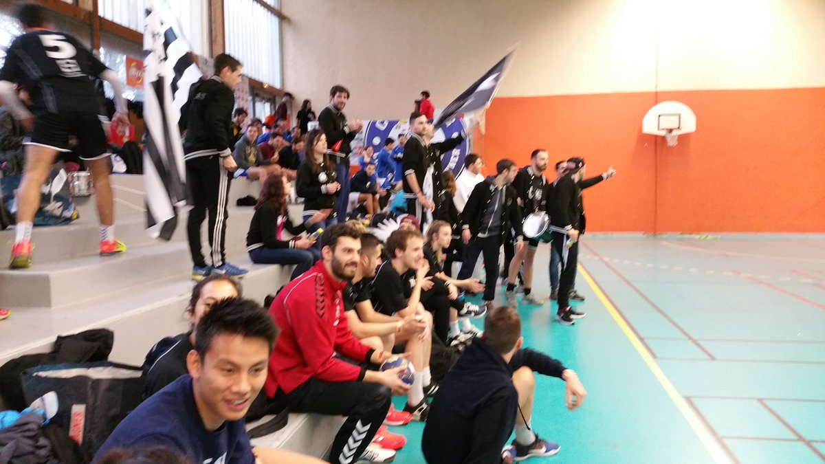 IAEFRANCE's tweet photo. 1er match de #handball de la #CDFIAE2017 ! #IAEBREST contre @iaecaen ! Que le meilleur gagne ! #EspritIAE https://t.co/mIog9G1KHP