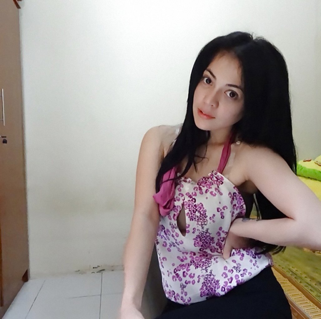 evietania22's tweet photo. makasih yang udah like and retweet ☺️ https://t.co/jzwACOoYyz