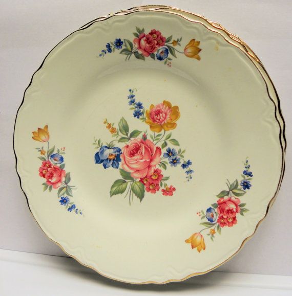 fieldsofvintage's tweet image. Vintage Dessert #Pastry #SaladPlates #pastryplates #vintage #vintageplates  etsy.me/2m648kh #etsy #green