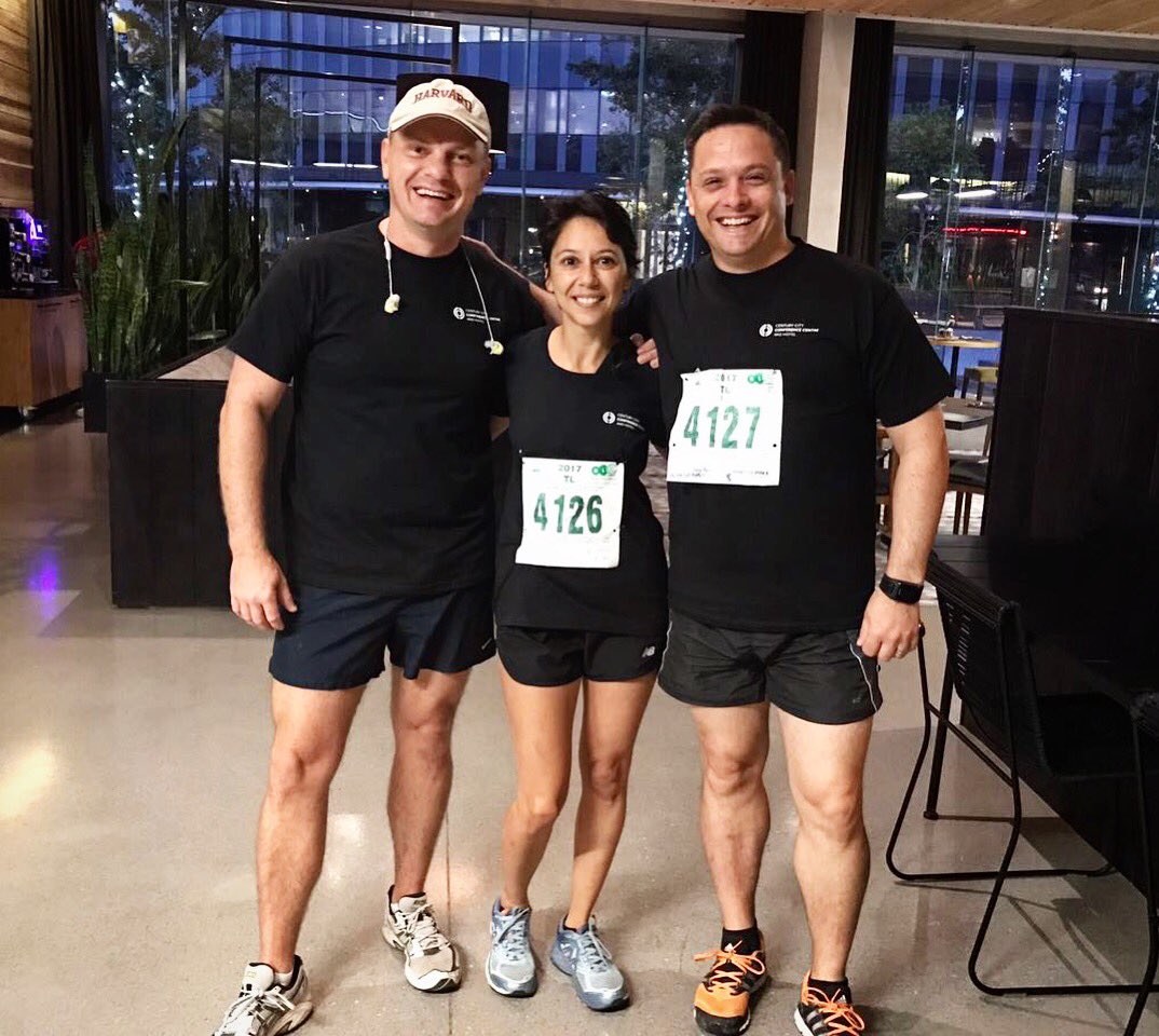 CCCC_ZA's tweet photo. Team #CCCC ready to conquer the #ccsf2017 #10kmExpress! ๐๐ฝJoint CEO @Nifftaylor, Bus. Optimisation Mngr @KimmiWeber & Ops Mngr @stephanlloyd https://t.co/cT8kPRmnMk