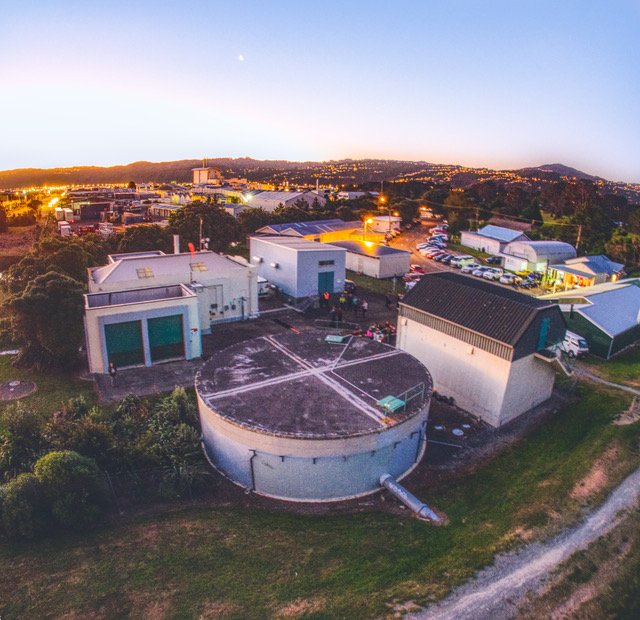 MrkAmery's tweet image. Mick Finn drone shot Gear Island Treatment plant ahead of Thursday eve drone film screening @CommonGroundPAF @wellingtonwater @greaterwgtn
