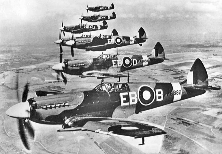 SSCityCabDe's tweet photo. "Aces High" &amp; Low
To All My #UberedUK Brothers In Arms. 
#GiveEmHell #DeleteTravis #DeleteUber https://t.co/XYDTj23zT8