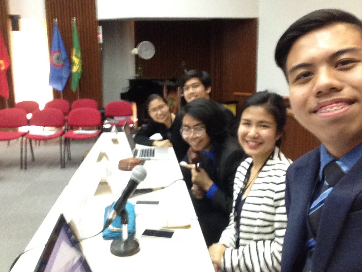 AdrielNisperos's tweet photo. Members of the Dais, World Health Organization #SLMUNC2017 https://t.co/i7oPIAfLJS