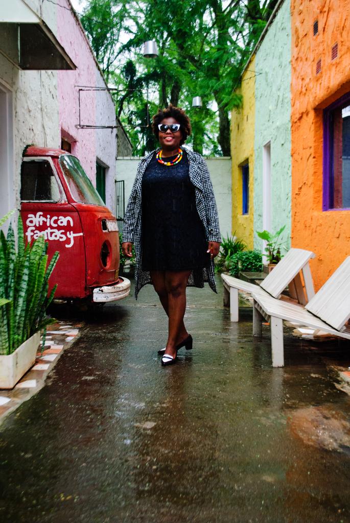 thrdculturekd's tweet image. @FemaleBloggerRT Blogpost: discusses motivation #Vintagefashion meets the #hightstreet. Location @LegendsBackpack