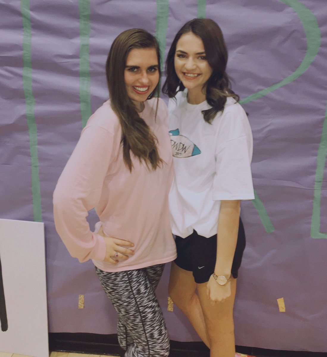 Garcia_Addie's tweet photo. Dwdw is definitely the thing I'll miss most about highschool! 🚀👽🐺❤️ #dwdw17 https://t.co/nmM9Ey4bRs
