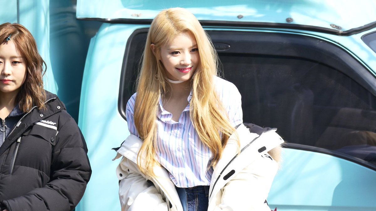 wish523944's tweet photo. 160304 #Lovelyz fanmeeting #MIJOO preview https://t.co/mFkkuuGwpd