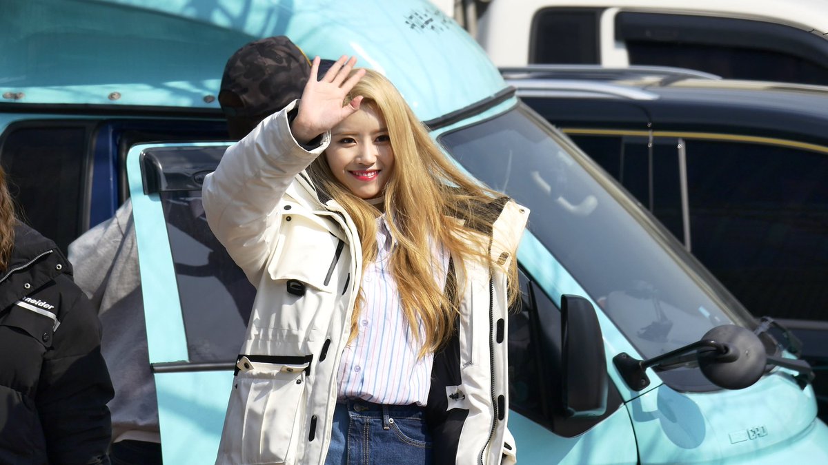 wish523944's tweet photo. 160304 #Lovelyz fanmeeting #MIJOO preview https://t.co/mFkkuuGwpd