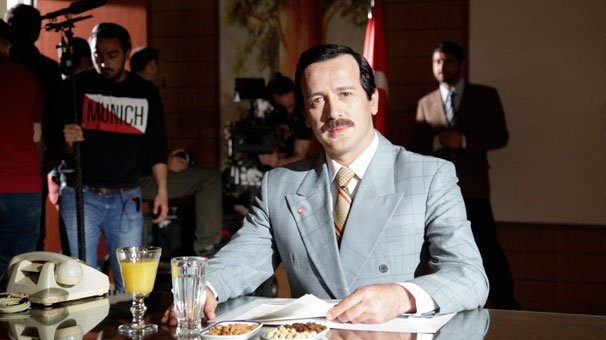 Erdoğan'ın hayatını anlatan Reis filmi IMDb'de çakıldı

cumhuriyet.com.tr/haber/sinema/6…