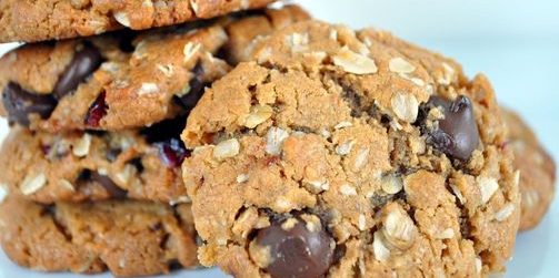 B_B_N_Official's tweet photo. OATMEAL ALMOND BUTTER TRAIL MIX COOKIE BARS RECIPE https://t.co/omwOdlDei1 https://t.co/X8hFIDO8Wh