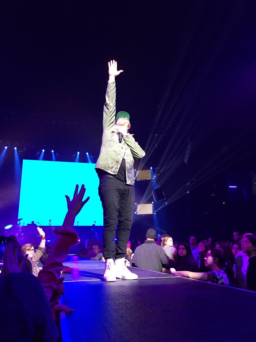 BrandyK1993's tweet photo. Up close with @officialtobymac! #Nashville https://t.co/EtA6Md3kGu