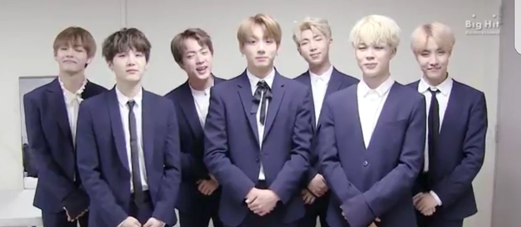 JEONNRL's tweet photo. [2017 BTS LIVE TRILOGY EPISODE III THE WINGS TOUR in Bangkok] greeting... https://t.co/DSJU0tnlQw by #BTS_INDONESIA via @c0nvey https://t.co/3TJXQXUAOu
