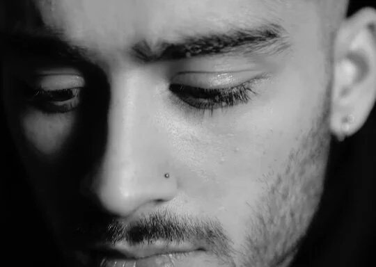 zozo_maliky's tweet photo. I vote for #Zayn &amp; #TaylorSwift “I Don’t Wanna Live Forever” #Mashup @radiodisney 
1 RT = 1 VOTE https://t.co/d21wp0vSZ2