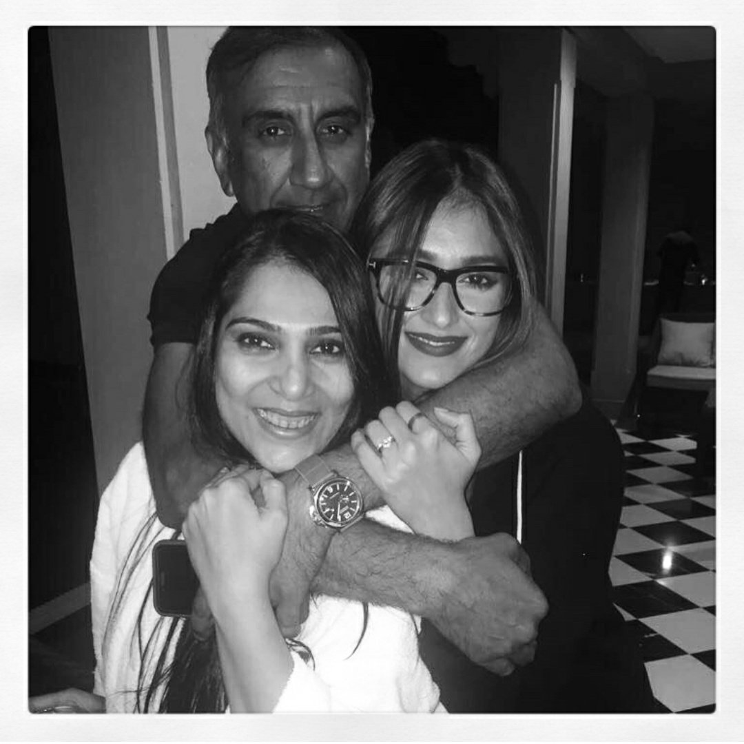 CineJubilee's tweet image. wrapping moment for @Ileana_Official #AjayDevan starrer #Baadshaho.