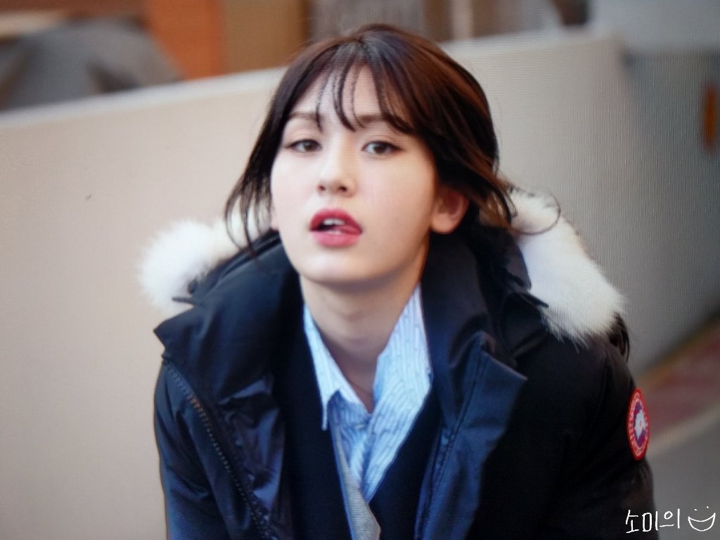 170304 해피투게더 출근 전소미
#소미 #somi 
머시써,,,,