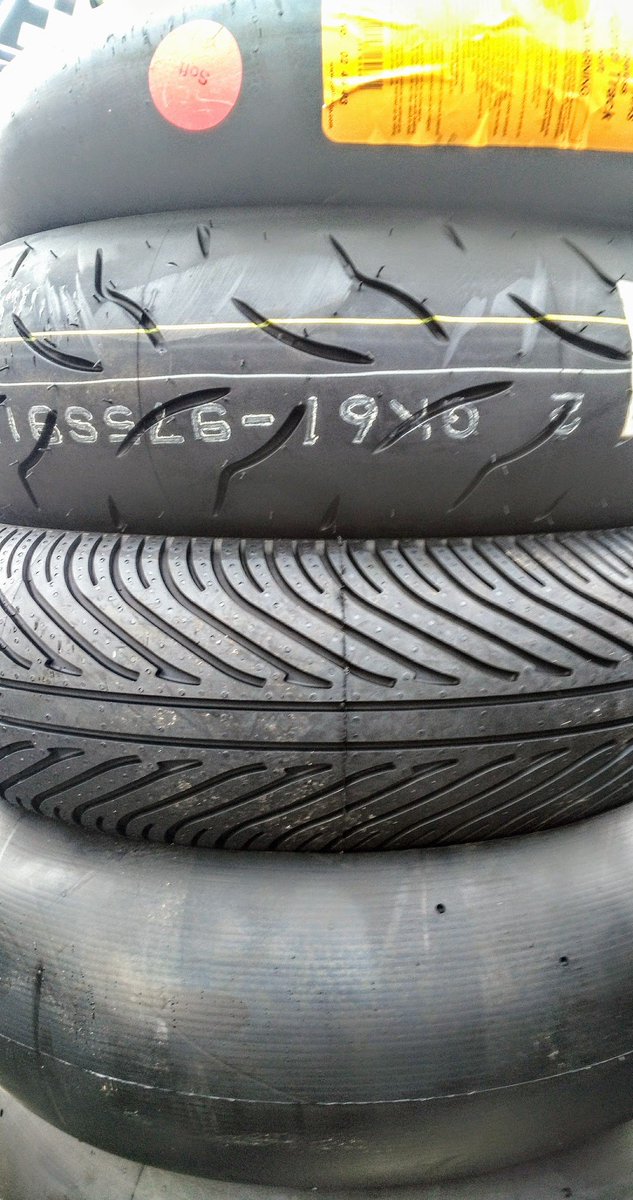 MSVPhotos's tweet image. Slicks, Inters or Wets? We have a damp start to the day here at #CadwellPark but the… plus.google.com/+Msvtphotograp…