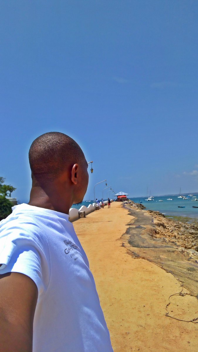 sidetheboyz's tweet photo. Yafanye macho yako yaone mbali ili kuweza kufikiria kwa kina na kujua kila hatua unayopiga inatafsiri na maana yake..,, https://t.co/VYaskkSu1U