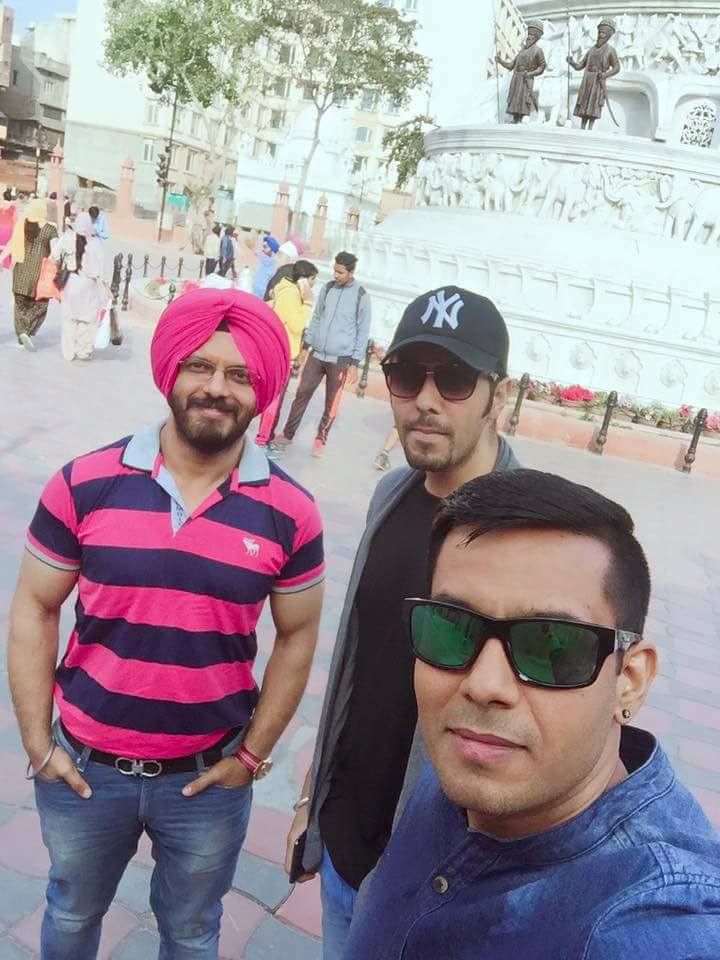 RaghuveeSayyam's tweet photo. #SHRIDARBARSAHIB .... #MyElectricBook ......#ChaitanyaTiwari .....#SayyamTiwari https://t.co/aAb1fwsmGM