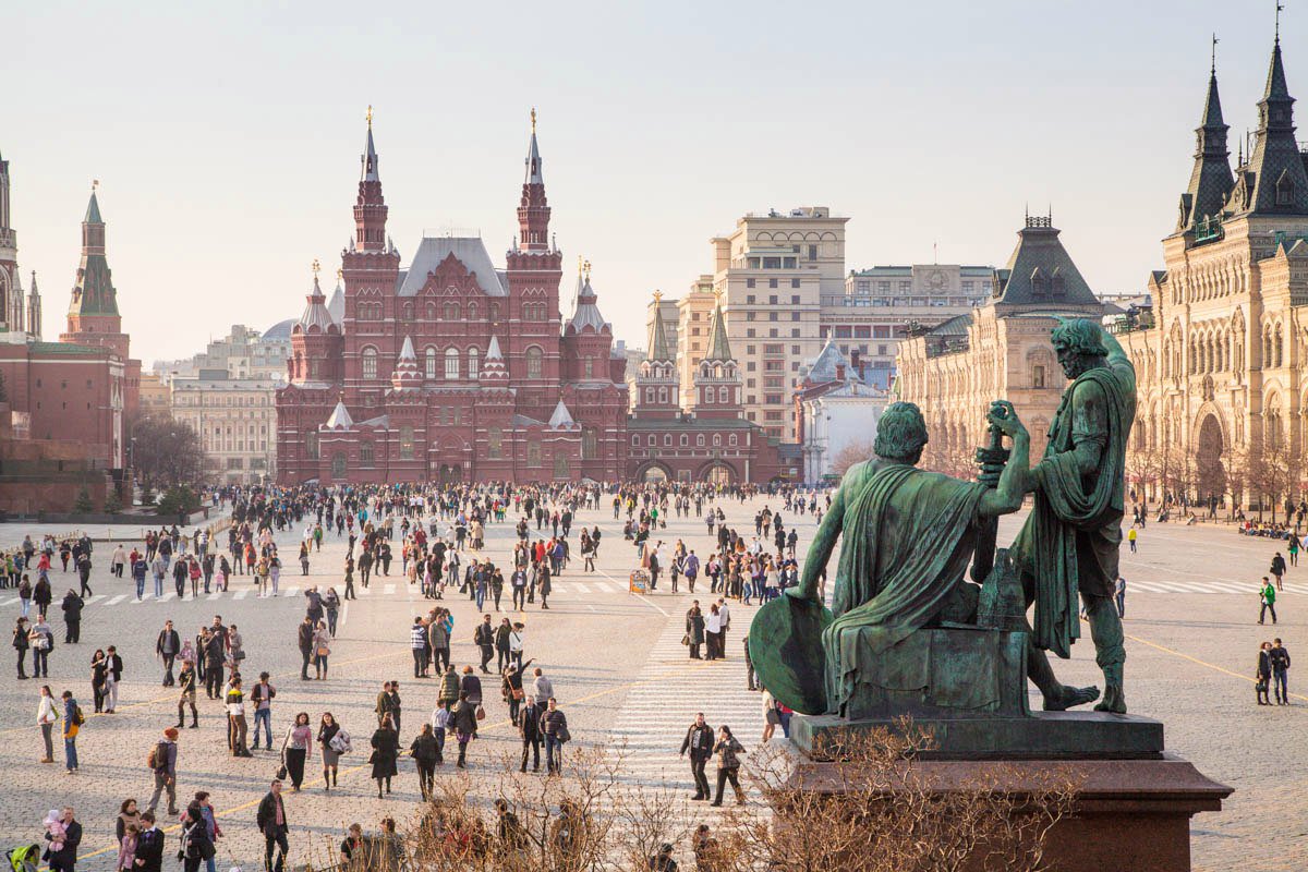 Памятники красной площади в москве