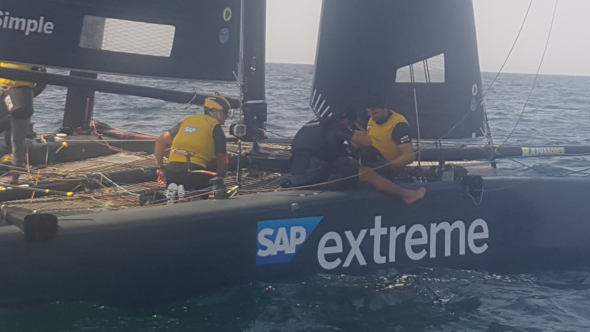 Small winch issue. No problem to solve within damage delay. #gc32championship #muscat