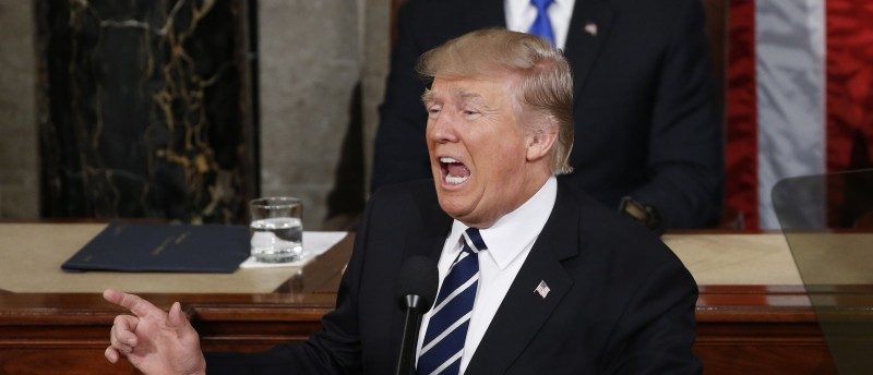 DailyCaller's tweet image. Over 4300 Refugees Have Arrived In The US Since Judge Blocked Trump’s Travel Ban trib.al/UbxWoqH