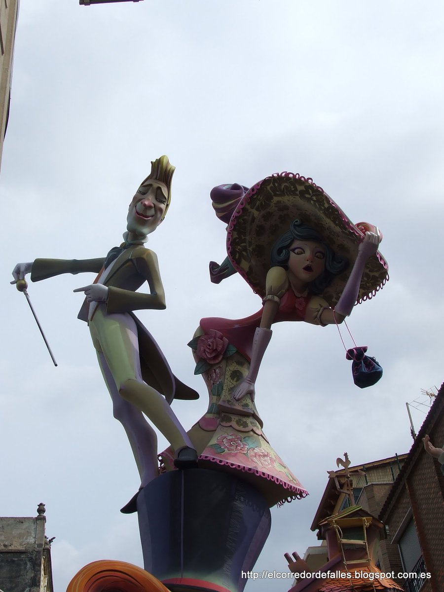 CorredorFalles's tweet photo. Album #Fotos #Falles2016 la vila i centre @JLF_Alzira @FallaElMercat @fallacaminou #Falles #Alzira #RiberadelXuquer https://t.co/KayJEwSXmi https://t.co/fTEaiNWs9l