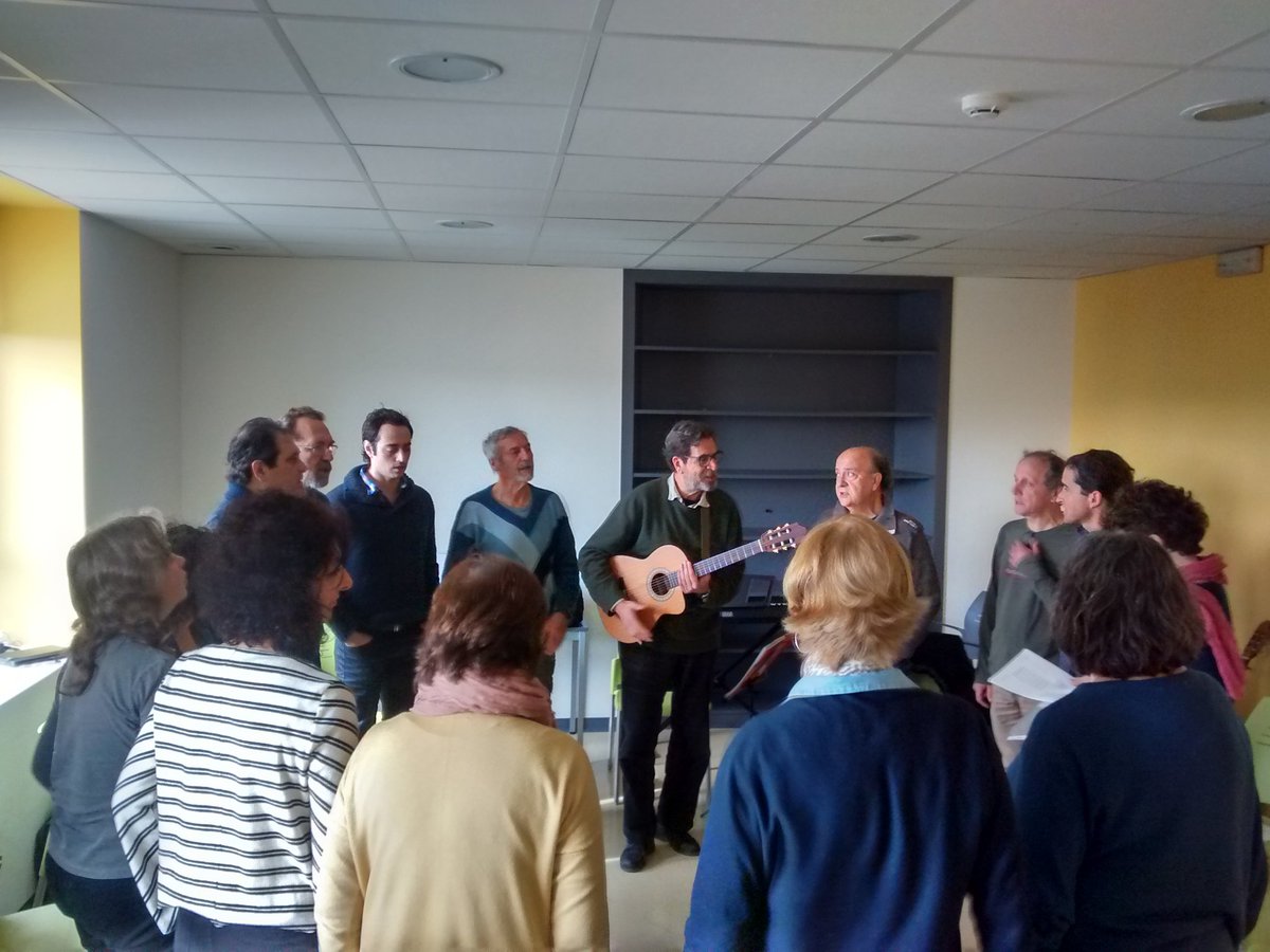 CorPaisMeu's tweet photo. Avui ens reunim a #Salt per preparar-ne una de grossa! #ComteArnau #Sagarra #PalauiFabre #Verdaguer #Vinyoli https://t.co/nE3kd2X1yO