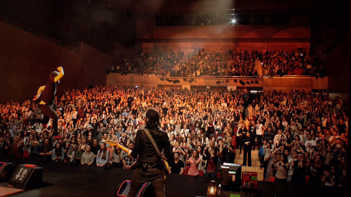 _danielmartin_'s tweet photo. Gracias Pamplona por una noche llena de energía preciosa!!! https://t.co/FwgbG4NqVz