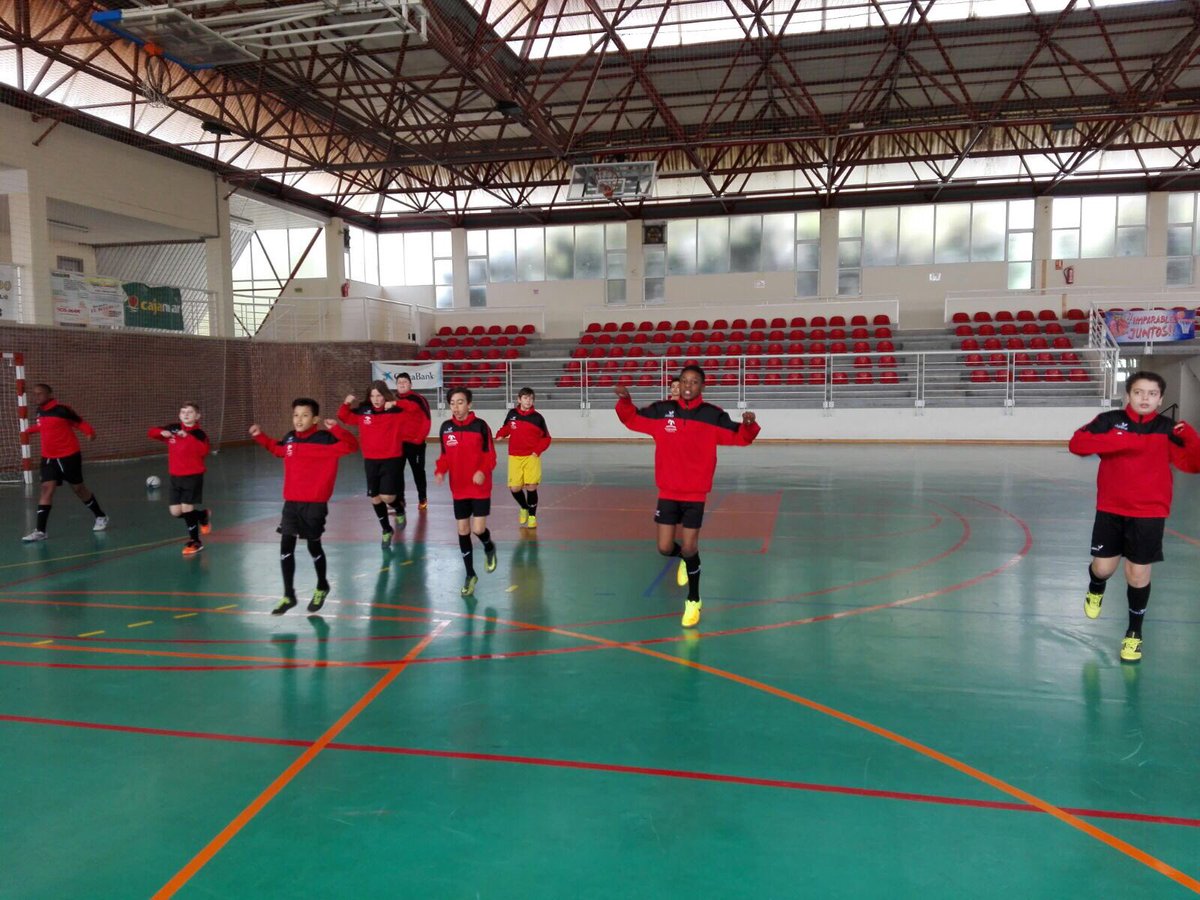 Nuestro Infantil comienza su andadura en las Provinciales, primer desplazamiento Utiel, vamos chicos!!