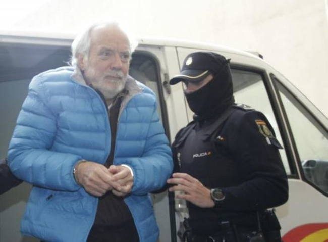 EP_Mundo's tweet photo. ¡Cayó! Arrestan a poderoso dueño de discotecas españolas por sus viles actos https://t.co/RjOdElMx6U https://t.co/8eZwQZ04Uy