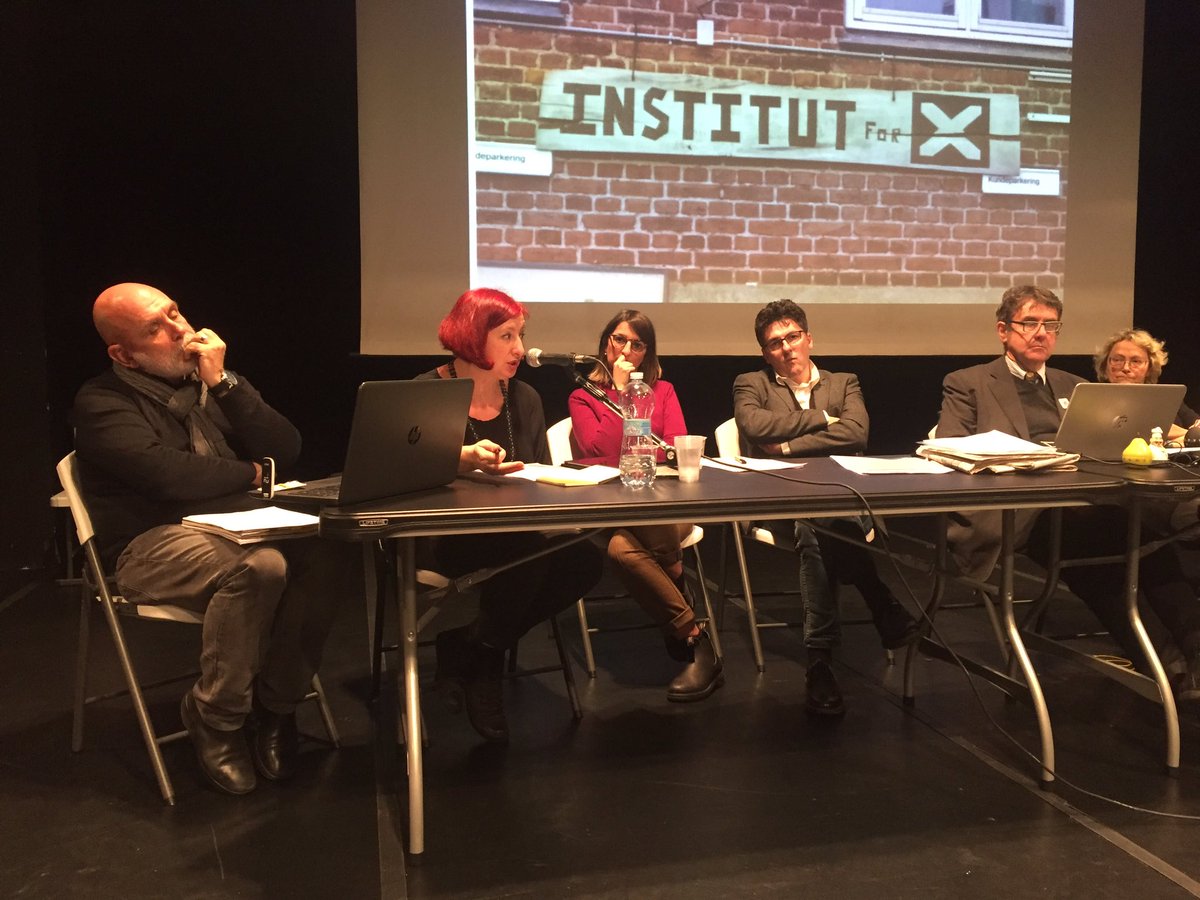 MicaelaCasalbon's tweet photo. #BP2017 @GambarelliBruna Bologna-Fondazioni, istituzioni, partner, soggetti a Bo lavorano in modo strettamente intrecciato @Twiperbole https://t.co/Ad5GcbHiUX