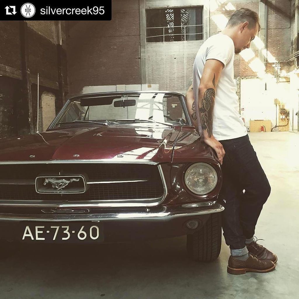 Repost <a href="/silvercreek95/">Silvercreek</a>
・・・
Distinguished gentleman's ride <a href="/gs_gijs/">Gijs Spierings</a> #silvercreek #silvercree… ift.tt/2mQc9bi