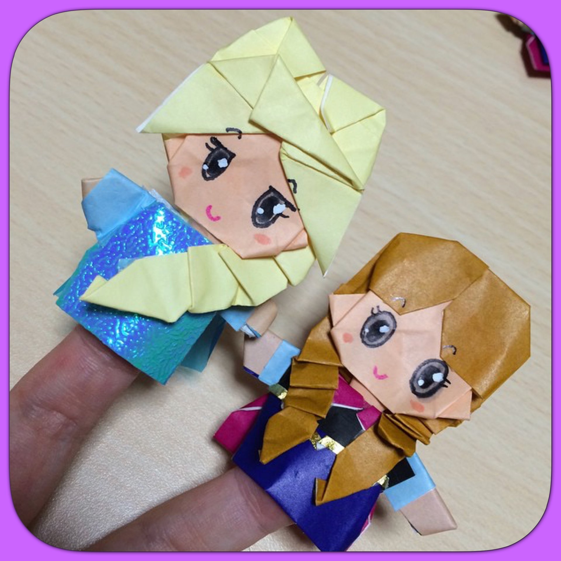 だ ちゃん Dahchan 創作折り紙作家どす V Twitter アナ雪 地上波初放送ってことで 随分前に作ったアナ エルサ オラフ いしばしなおこさんのキャラ折り紙を参考に作ったもの 2枚目画像はさらに指人形にしたもの 折り紙作品 過去作品 アナ雪