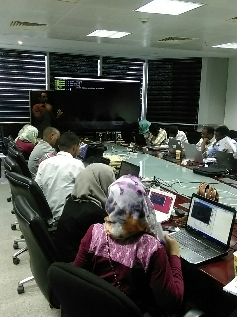 SudanNOG's tweet image. #Unix_Boot_Camp #SdNOG going steady and there are gifts for the quiz, stay tuned