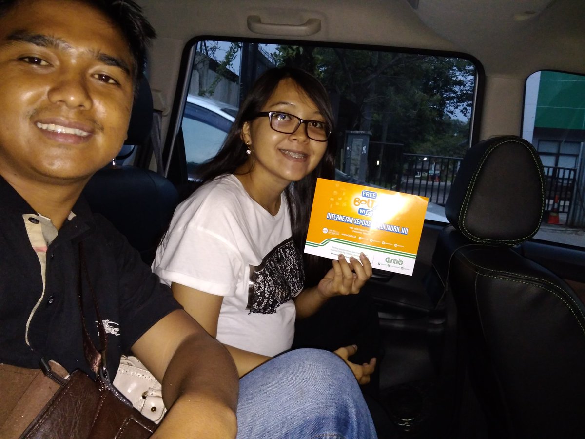 davidsilitonga8's tweet photo. Naik grab brg istri dr Kalibata-Pondok Indah. Supirnya ramah &amp; baik #PremiumSurprise #BOLT4GUltraLTE semakin nyaman menggunakan jasa @GrabID https://t.co/JaVbcgghfA