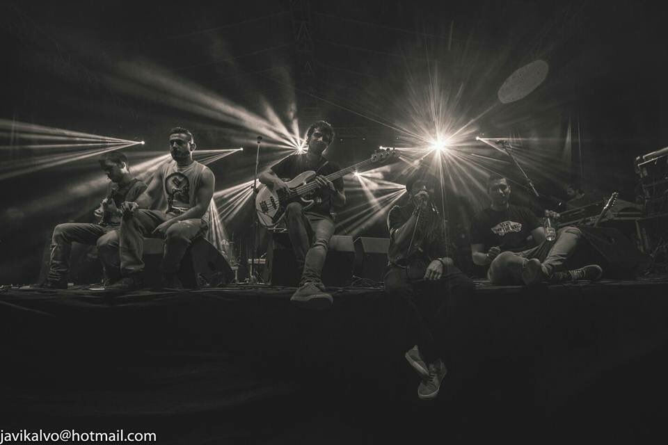 Buenos dias, familia! Nos acabamos de unir a esta movida. Ya tenemos twitter. #Seguimos ✊🏼