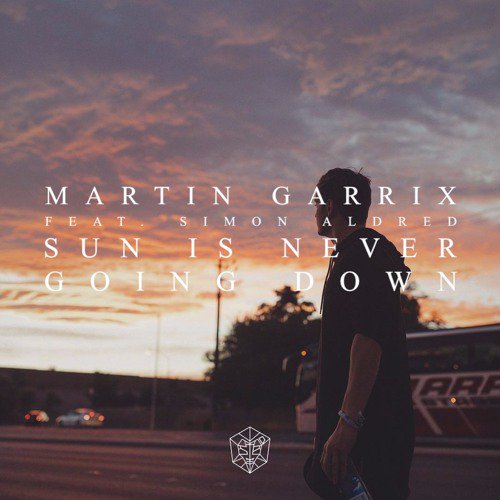locafm's tweet photo. 10 abajo en el nº19, tenemos a @MartinGarrix Feat. @DawnGoldenMusic - #SunIsNeverGoingDown #sauldj #LocaFm #33LaListaDeLoca https://t.co/o4PSHwZsNm