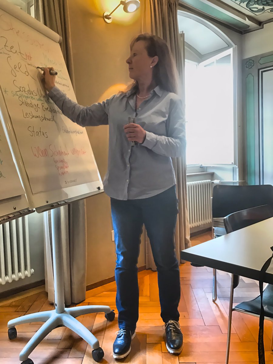 worklifecamp's tweet photo. Aktuelles Thema: Leben - Zukunft 
Wie ? 
(Wollen) 
Was sind unsere Stressoren ? https://t.co/DO0Sh5troH