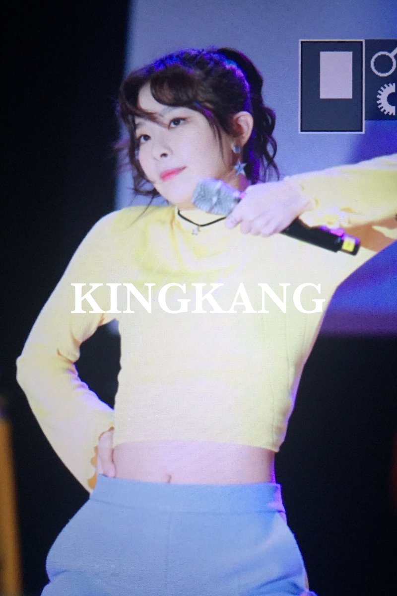 kingkangseulgi's tweet photo. 170304 서종예 입학식 #슬기 #seulgi 개나리가 피었넿ㅎ💕 https://t.co/BwlKGykb6p