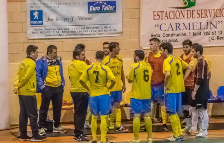 FSLaSolana's tweet photo. ¡A recuperar la senda del triunfo! #VAMOSFSLASOLANA https://t.co/u3v6IsvMFl