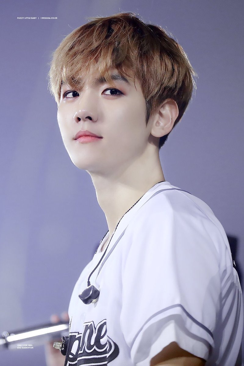 kanintr_'s tweet photo. ลูกกระเดือกนุ้งมีอยู่แค่นั้นเองหรอคะ แง น่ารักตุ๋มติ๋มไปหมดทุกสัดส่วน ㅠㅡㅠ https://t.co/YYDXfHbVhv