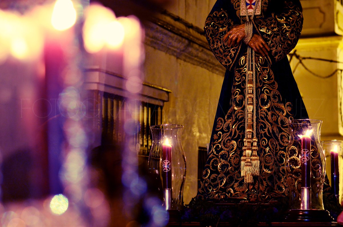 Vía Crucis de Nuestro Padre Jesús Cautivo y Rescatado
fotografiadominguez.blogspot.com.es/2017/03/via-cr…