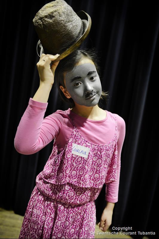 Workshop Living Statues trekt veel talent naar Kulturhus Borne dlvr.it/NXbzbr