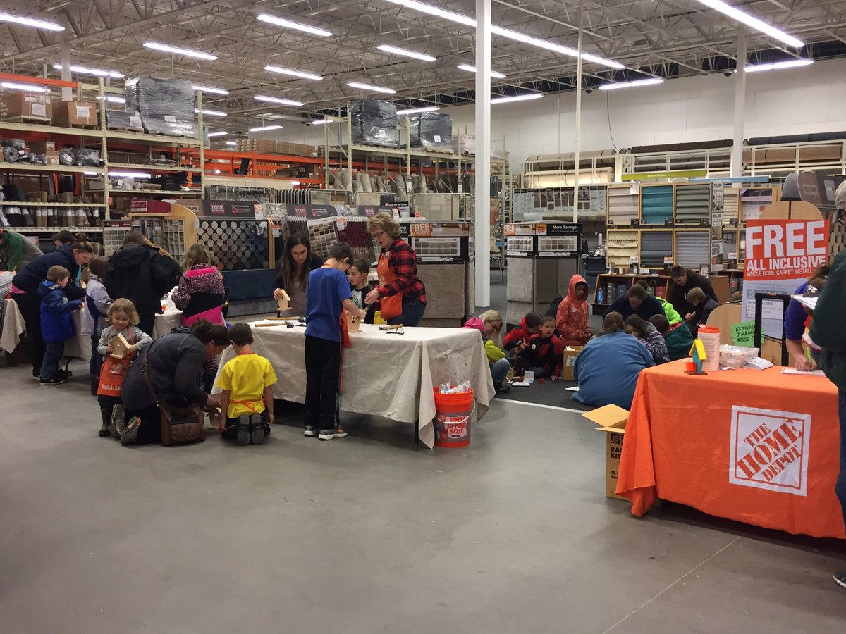mayor_cox37's tweet photo. Fun times with kids workshop and a great turnout! Way to go 2767! @BruceDaron1 @mjzizak @troyer_paige @bobsaniga @ccoatesphoto https://t.co/IB4TRqpD69
