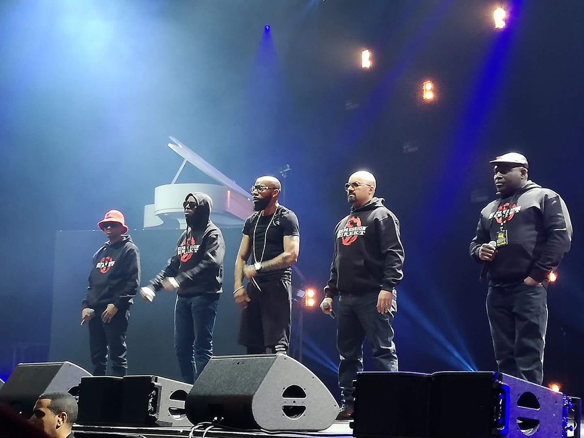 centralklan's tweet photo. Espérons que #rohff et #booba prendraient  exemple sur #expressiondirekt et #bustaflex 💪💪💪 https://t.co/EOCPVfzY2N