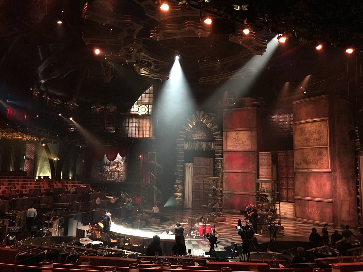 Xohernandeze's tweet photo. Vamos por el último #TOPCHEF2 🎬 (@ JOYÀ by Cirque Du Soleil) https://t.co/B06gNJCShe https://t.co/4g3Hdp9me8