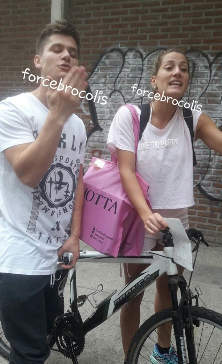 objetivesramiro's tweet photo. 📷 | Rama y Mica ayer en el canal. https://t.co/vAyfhHUFa6