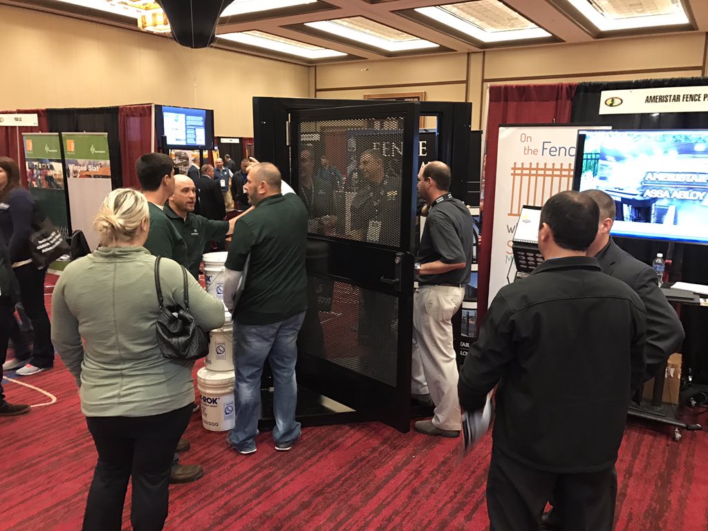 tom_legerski's tweet photo. Demonstrating our new prehung gate #ameristarmatrix https://t.co/lHosnfmz4b